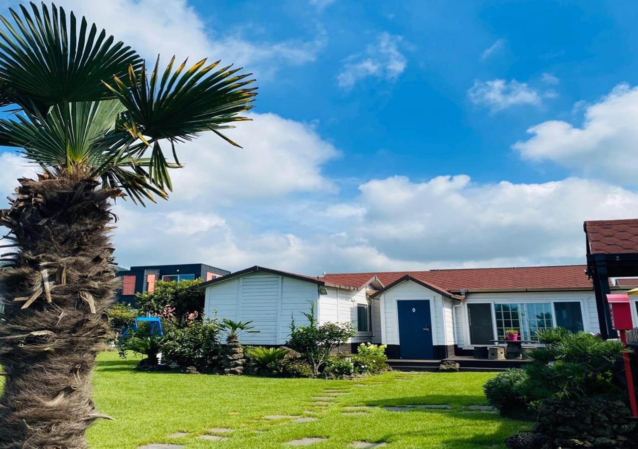 Jeju Haepoomdal Pension Exterior foto